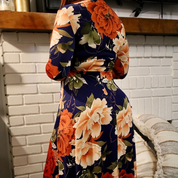 Forever 21 blue floral maxi dress - Picture 3 of 3